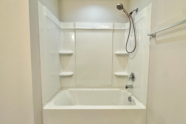 Building Photo - AVAILABLE NOW! (Small Pets Only)