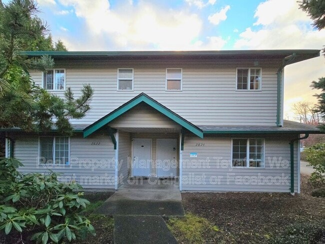 Building Photo - 2824 Valencia St