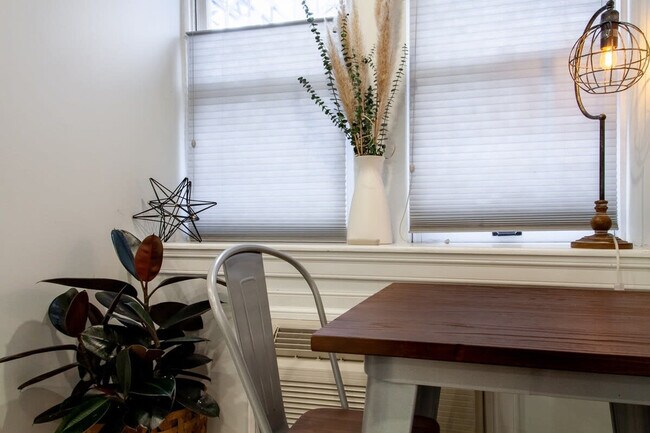 Building Photo - 1901 16th St NW