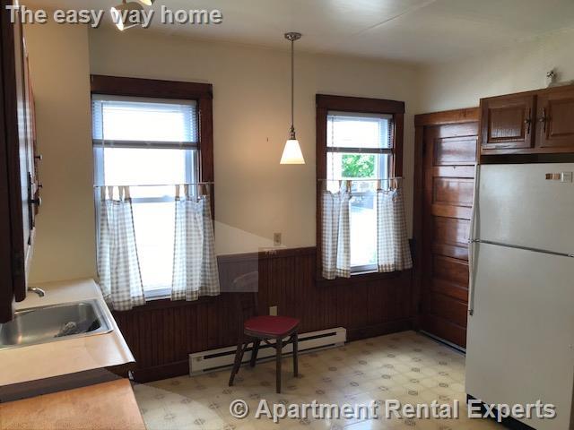 Building Photo - 11 Myrick St