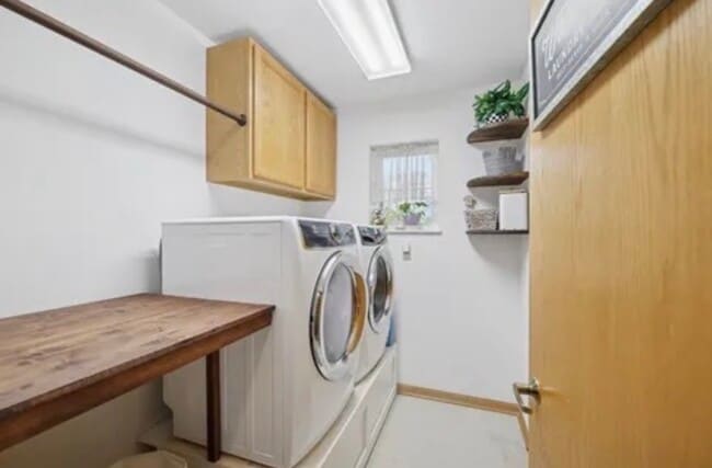 Building Photo - 126 Thomson Ln