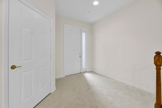 Building Photo - 3171 Cottonwood Bend