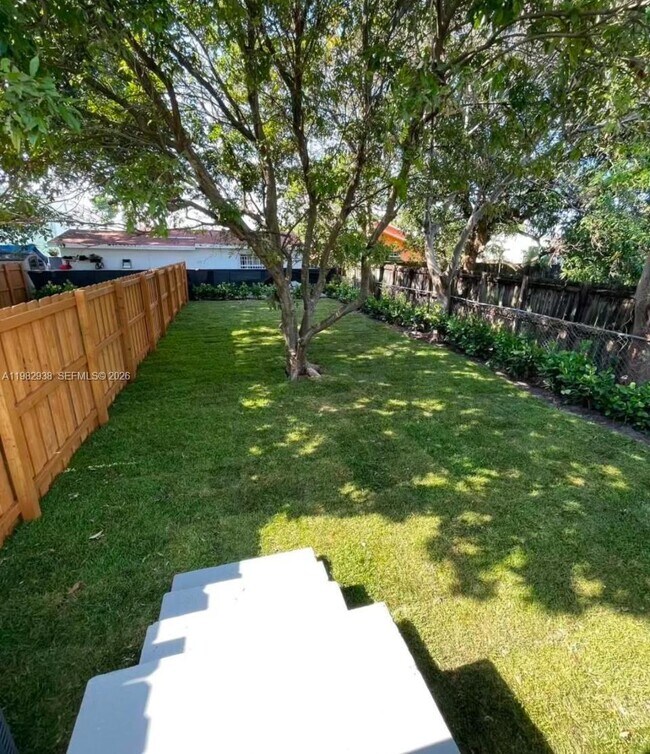 Building Photo - 3161 NW 31st St