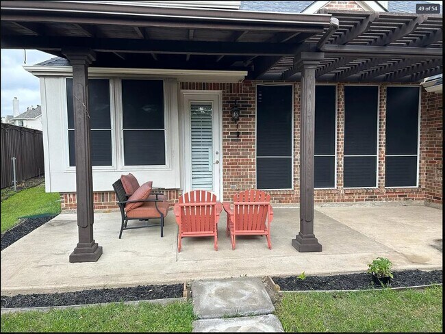 Building Photo - 8128 Grand Canyon Dr