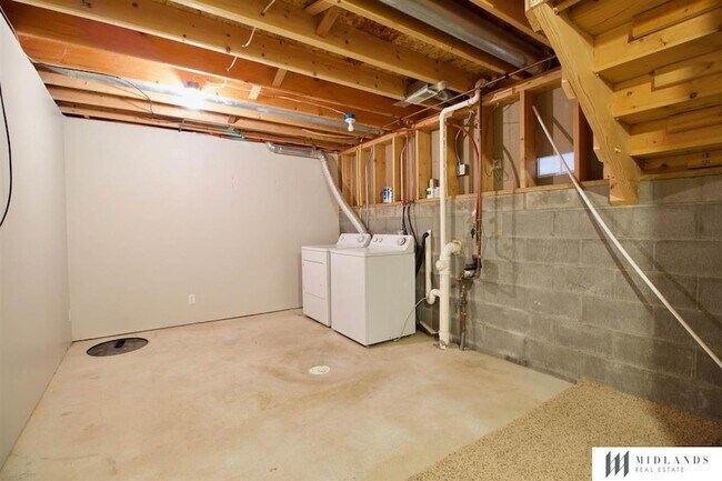 Building Photo - 2707 Mesa St