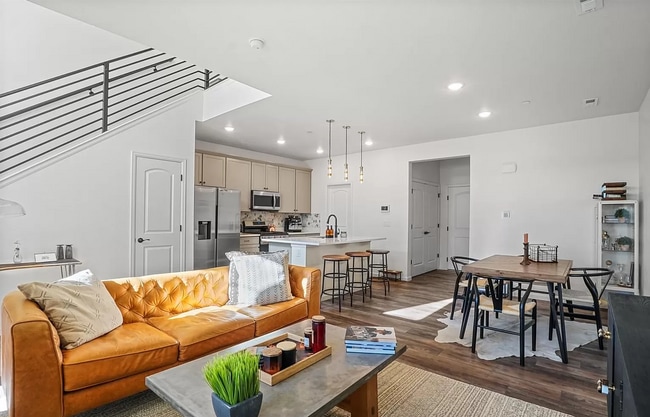 Building Photo - 1613 Rose Quartz Hts