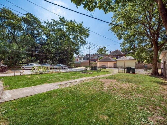 Building Photo - 89 E Patterson Ave