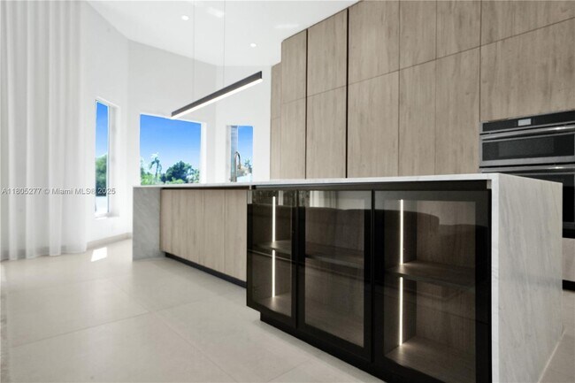 Building Photo - 3234 SW 53rd Ct