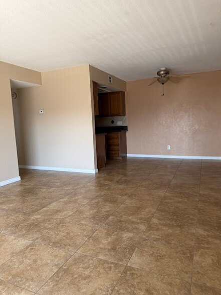 Building Photo - 16635 N Cave Creek Rd