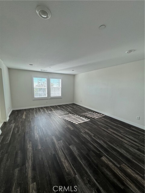 Building Photo - 2388 Yasamin Pl