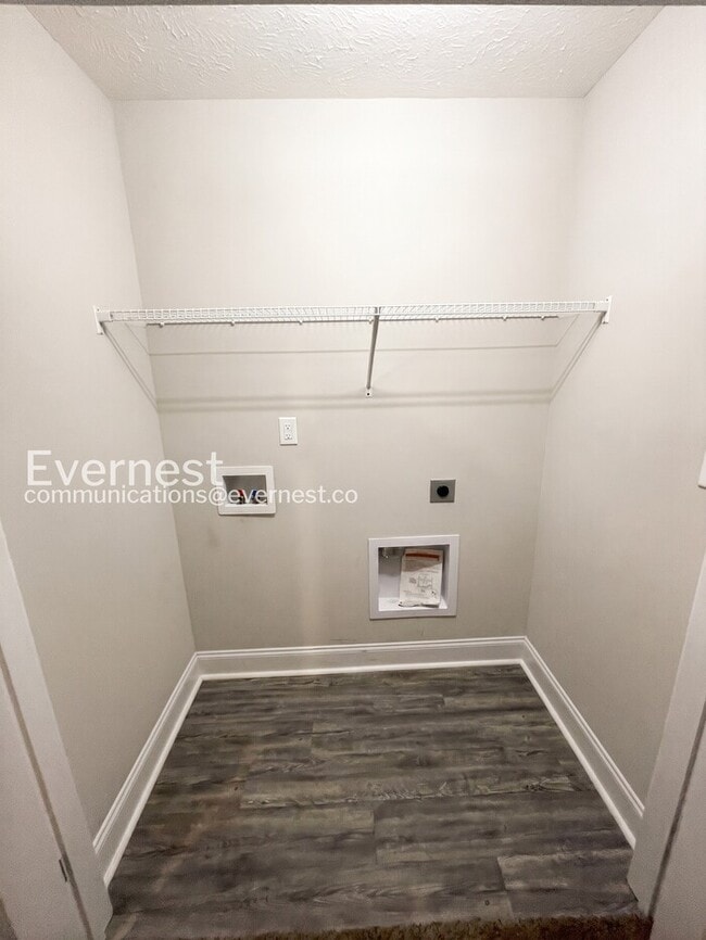 Building Photo - 1000 Henry Pl Blvd