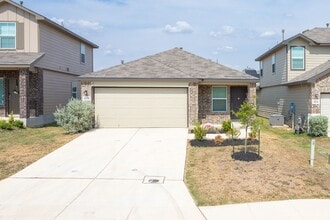 Building Photo - 2 Week Free Move-In Incentive! Modern 3/2 Home | Open Living | Private Primary Suite Retreat