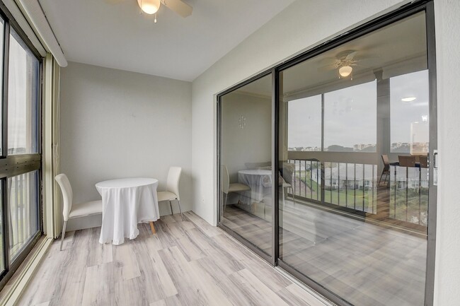 Building Photo - 7076 Huntington Ln