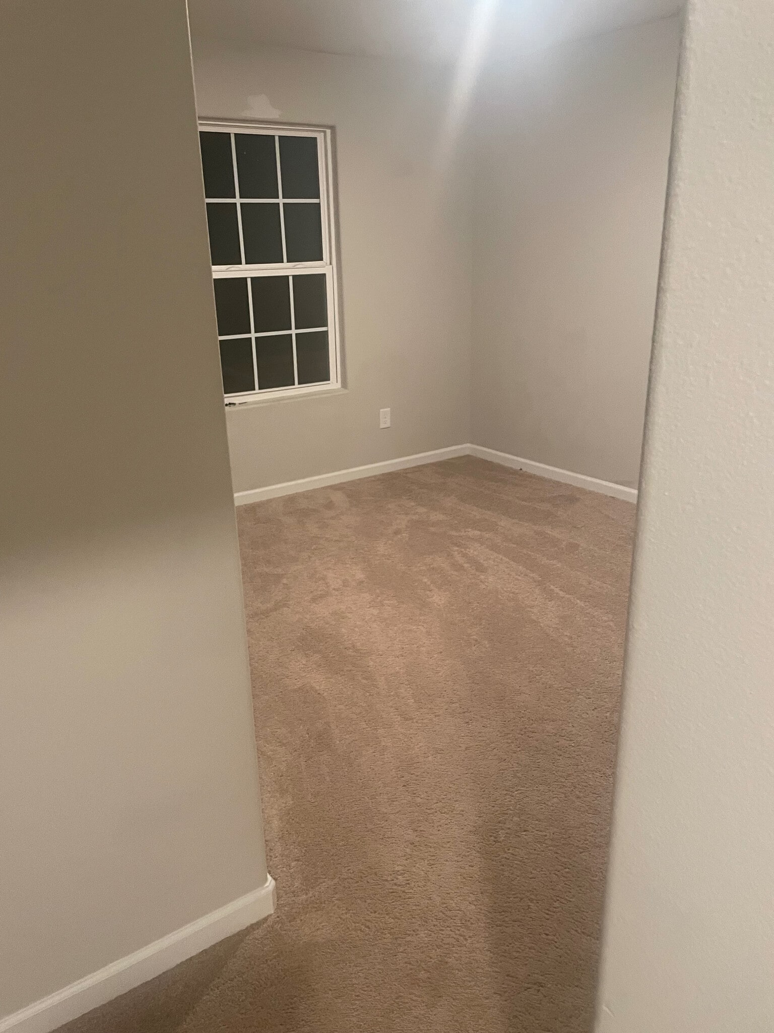 Building Photo - Room in House on Meredith Woods Ln