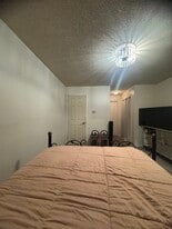 Building Photo - 414 Delaware Ave