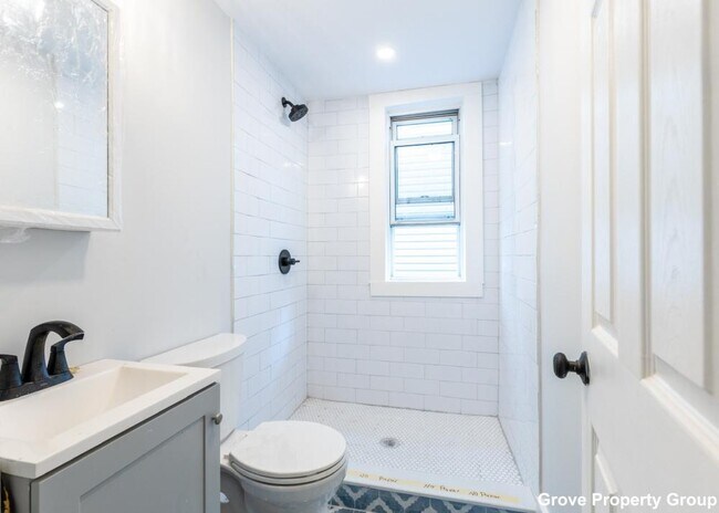 Building Photo - 4 bedroom in Boston MA 02127
