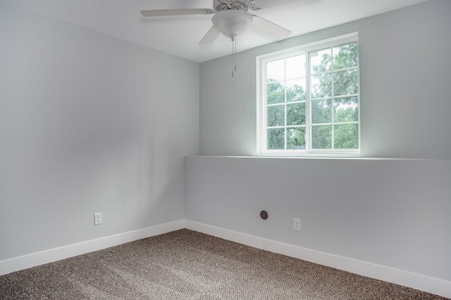 Building Photo - COMING SOON: Beautiful home in Avondale, MO!