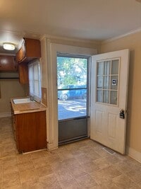 Building Photo - 310 E Granville St