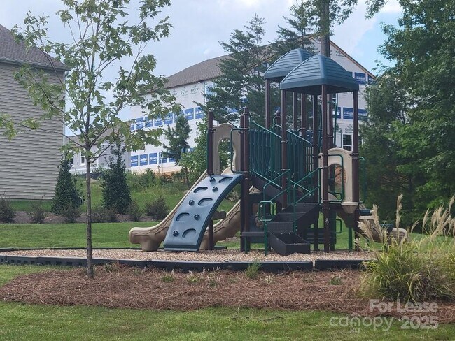 Building Photo - 10422 Bradstreet Commons Way