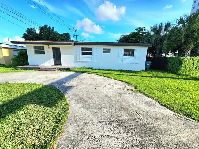 Building Photo - 10680 SW 4th St