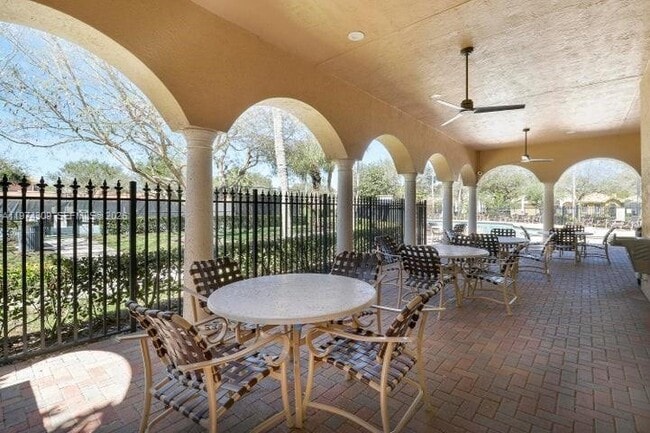 Building Photo - 165 Via Veracruz