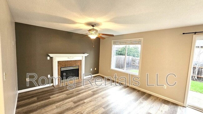 Building Photo - 10032 NE 19th St