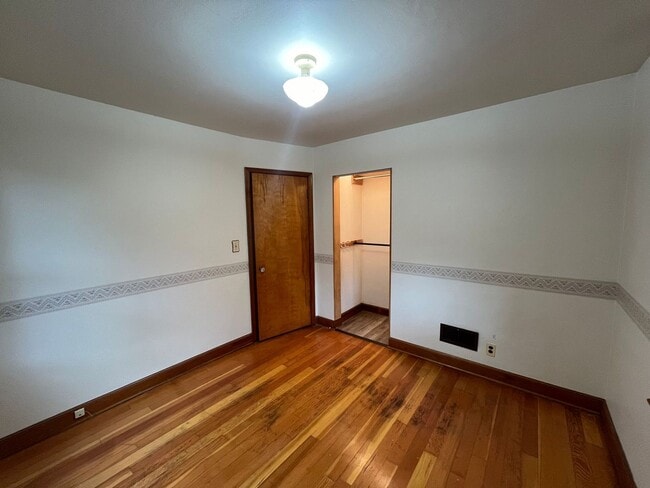 Building Photo - 2 Bed 1 Bath Single Family Home in Wausau