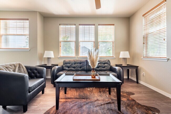 Building Photo - 15460 Canyon Gulch Ln