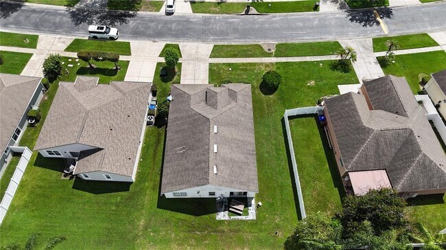 Building Photo - 2916 White Cedar Cir