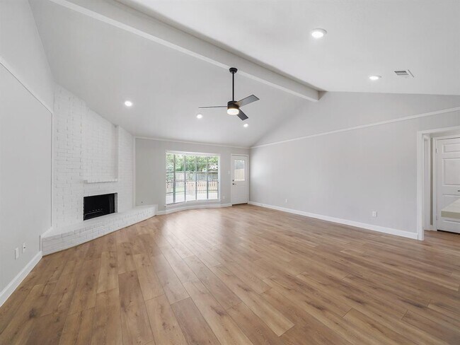 Building Photo - 13546 Wimbledon Dr