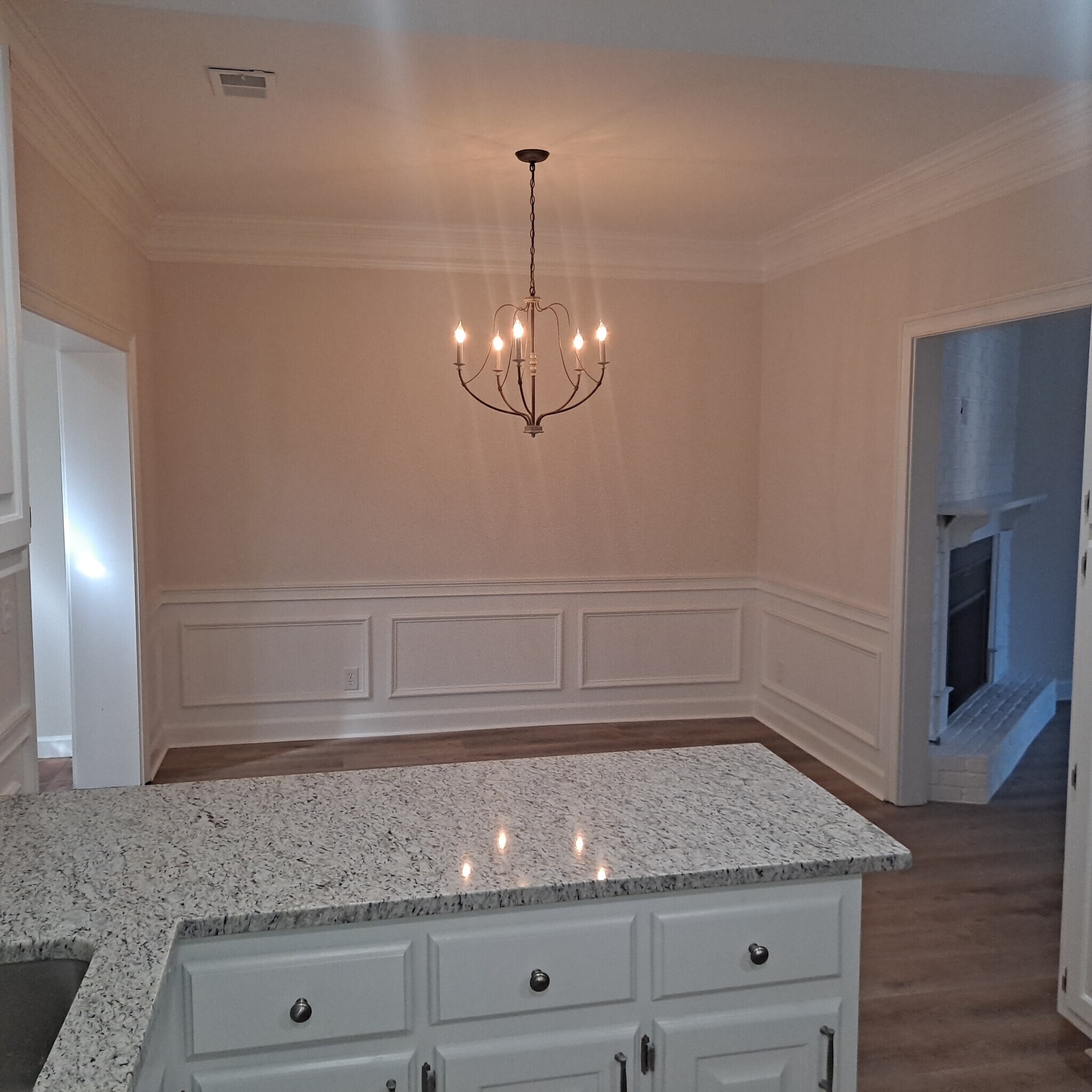 Building Photo - 7404 Saint Charles Sq