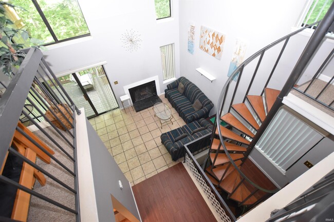 Building Photo - 9022 S Pointe Ridge Ln