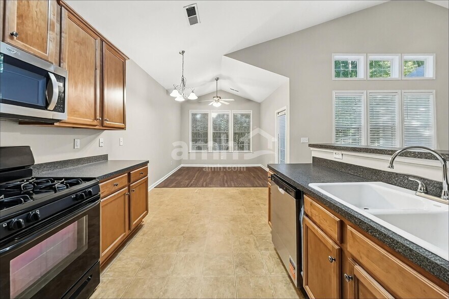 Building Photo - 5243 Centennial Hill Dr NW