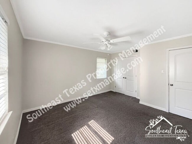 Building Photo - 2749 Rose Ave