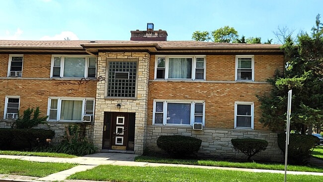 Primary Photo - 9801 Schiller Blvd