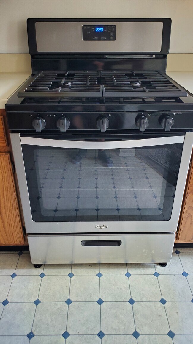 Building Photo - 4182 Bayberry Ct