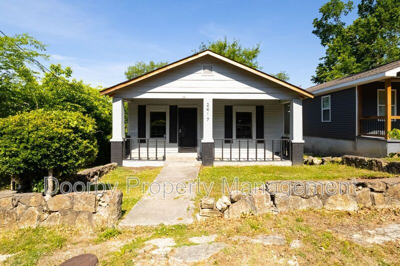 Building Photo - 2417 13th Ave