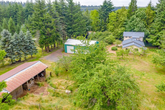 Building Photo - 3194 Crooked Finger Rd NE