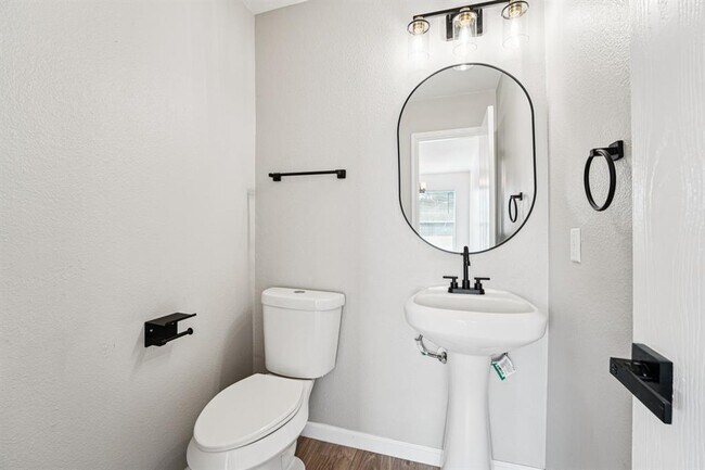 Building Photo - 429 Atlantis