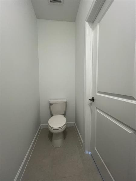 Building Photo - 655 SE Lk Fls St