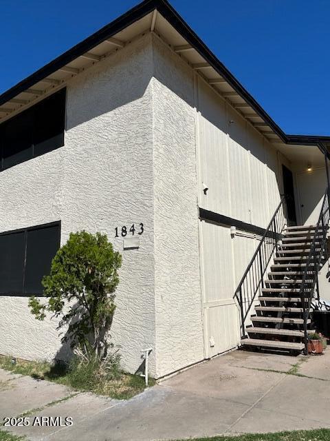 Building Photo - 1843 N Spring