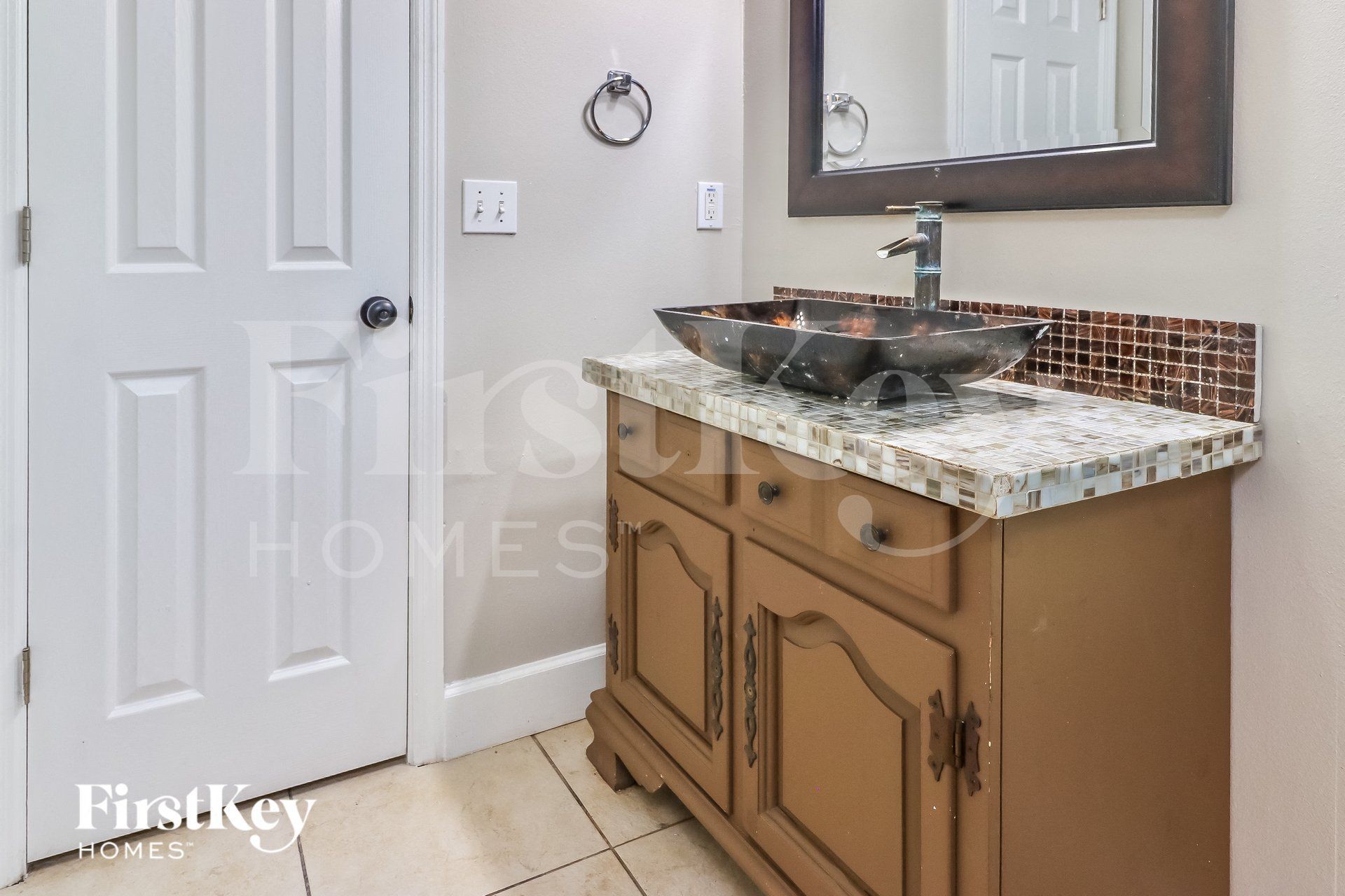 Building Photo - 7910 Woodgrove Cir