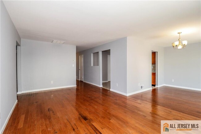 Building Photo - 149 Zwolak Ct