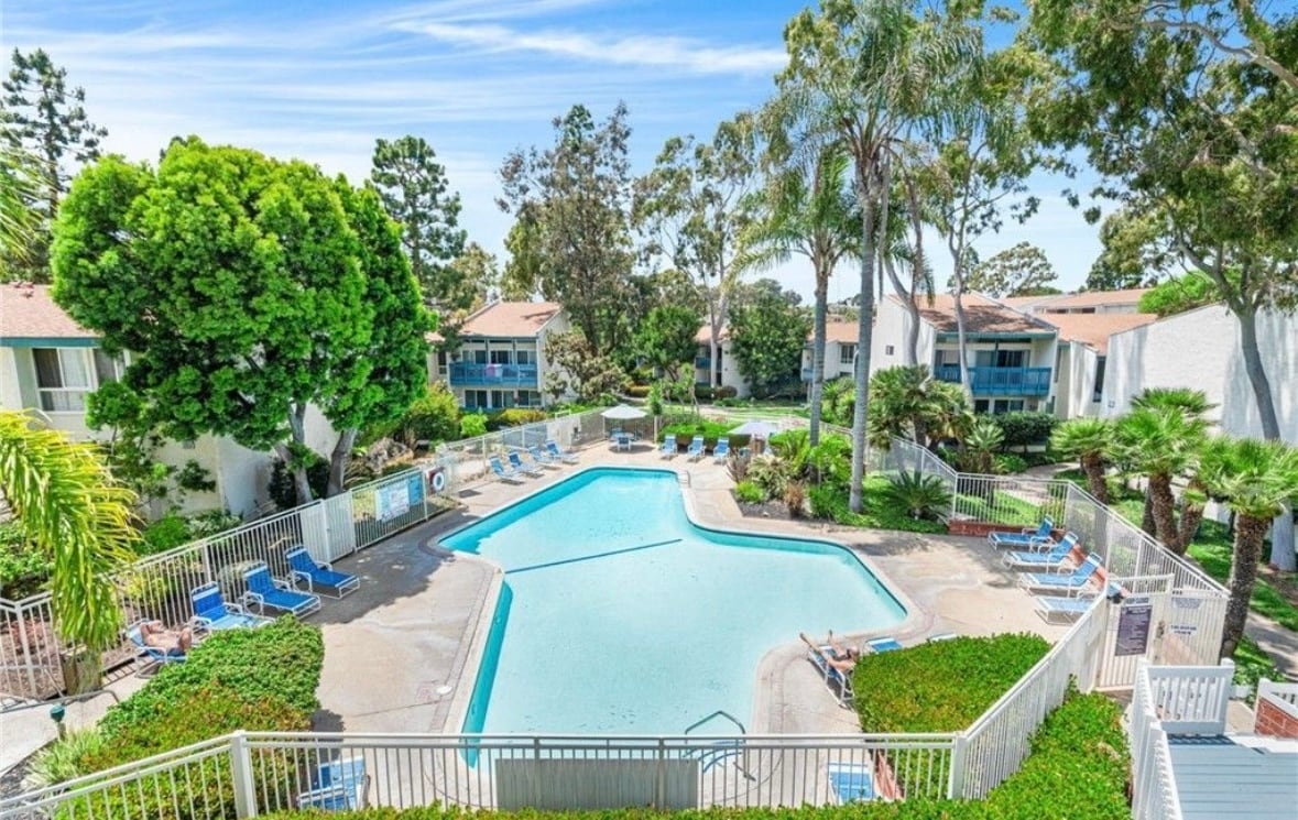 Building Photo - 607 S Prospect Ave