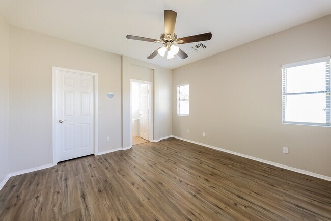 Building Photo - 16724 N 177th Ave