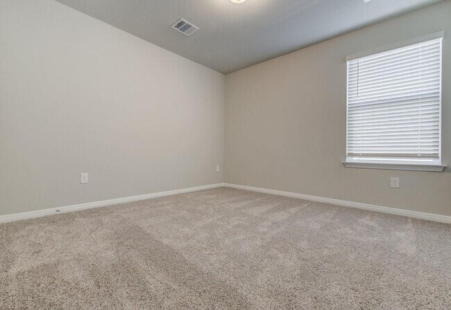 Building Photo - 14513 Heartland Dr