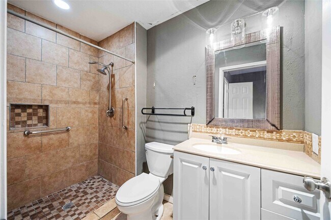 Building Photo - 14515 Merry Meadow Dr