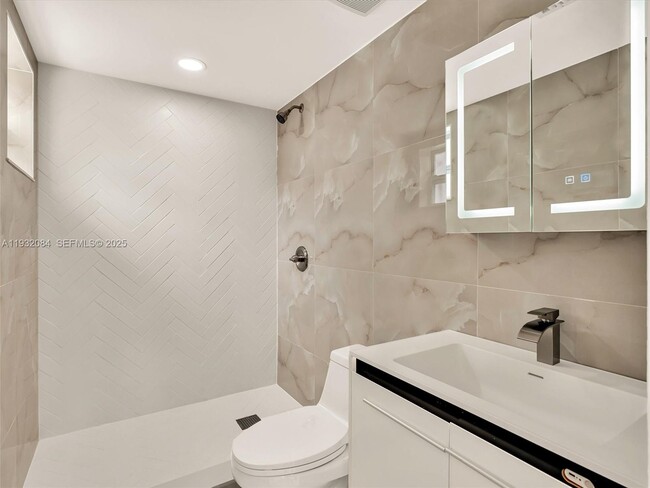 Building Photo - 107 Central Ave