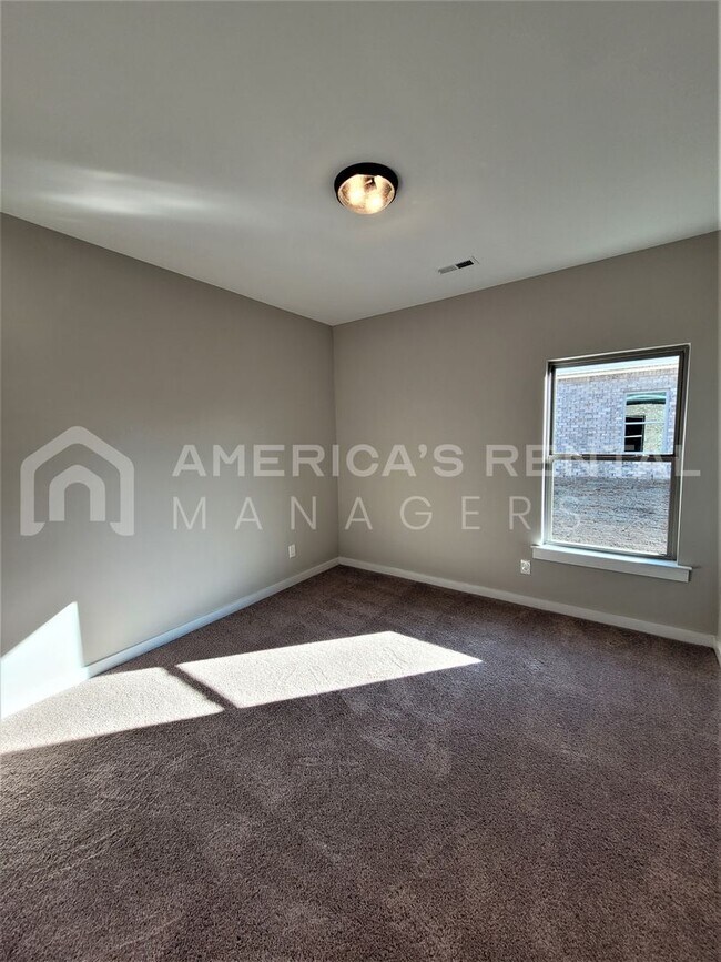 Building Photo - Home for Rent in Meridianville, AL!!! Avai...