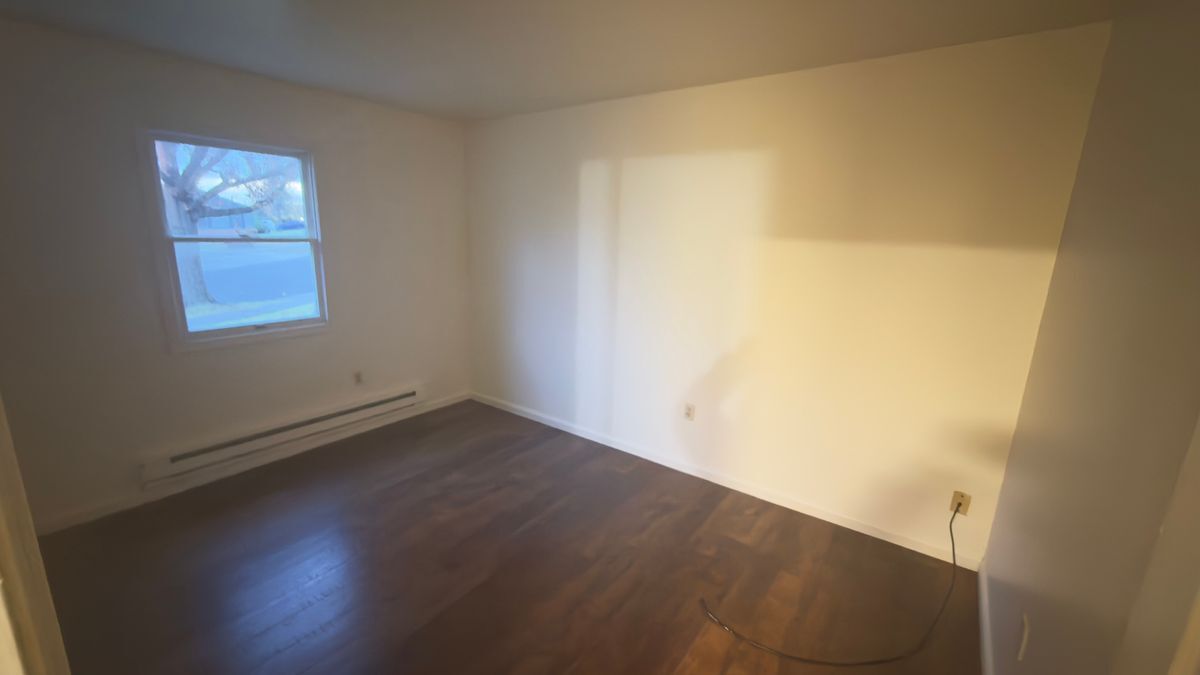 Building Photo - 3748 Tudor Dr